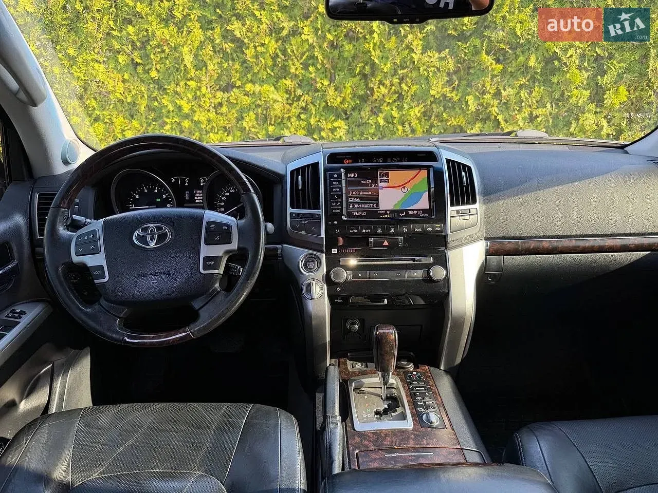 Toyota Land Cruiser 2013 photo 5