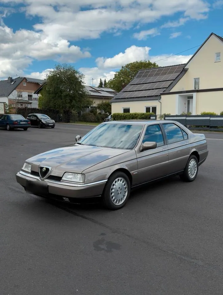 Alfa Romeo 164