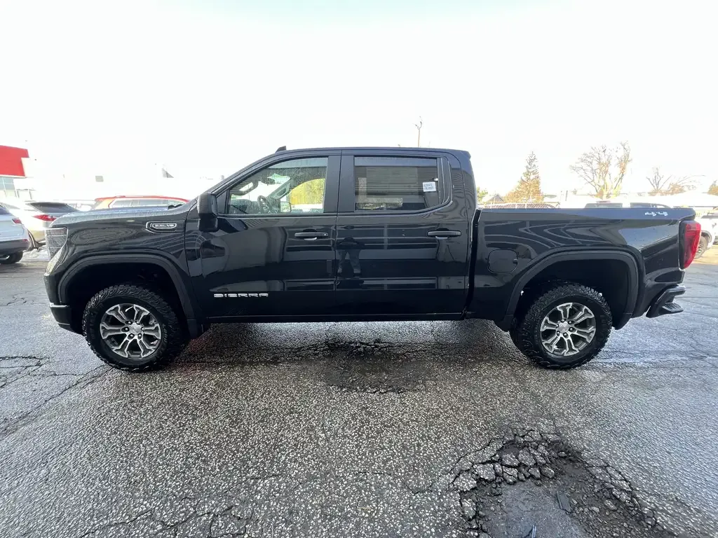 GMC Sierra 1500 2026 photo 2