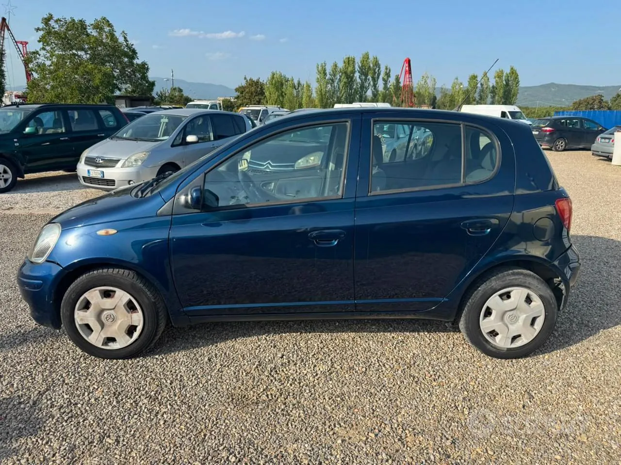 Toyota Yaris 2005 photo 4