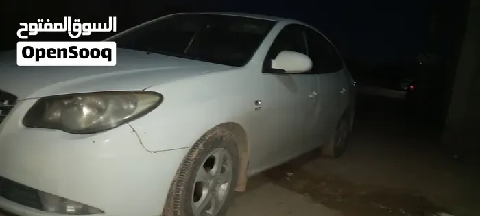 Hyundai Avante 2010 photo 4