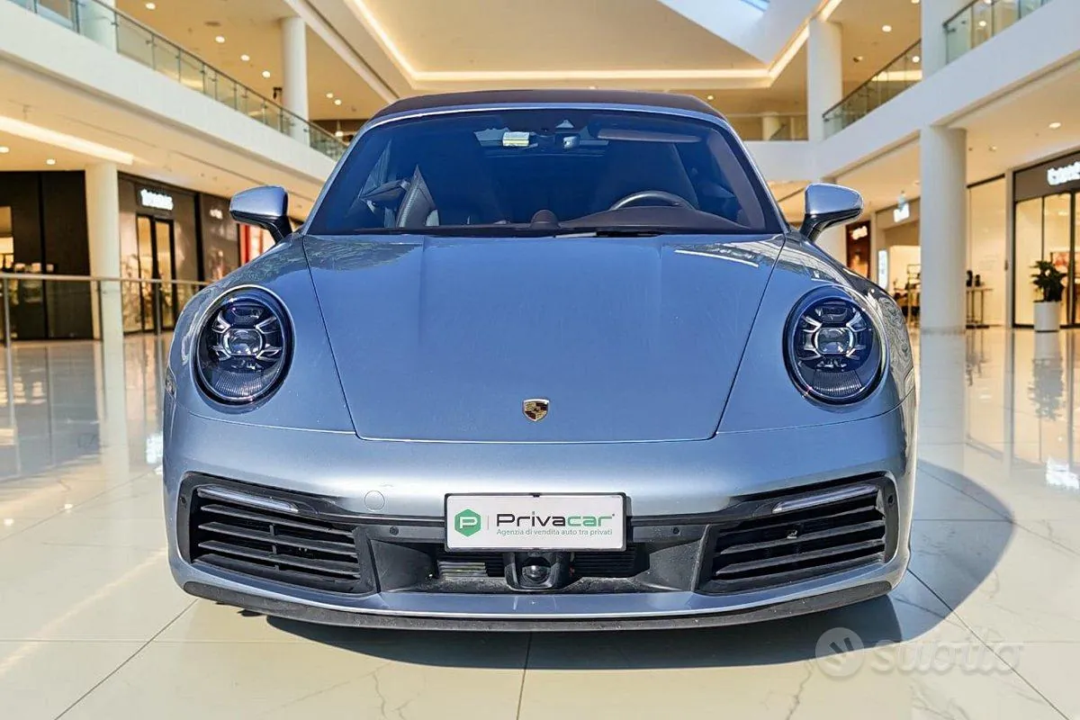 Porsche 911 2020 photo 2
