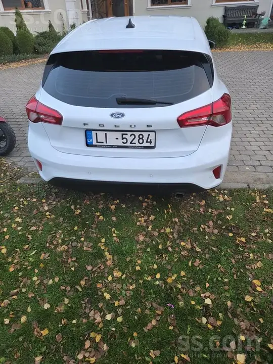 Ford Focus 2021 photo 4