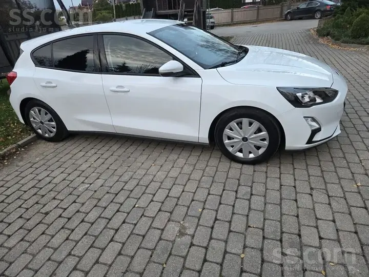 Ford Focus 2021 photo 3