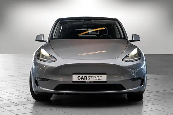 Tesla Model Y 2023 photo 4