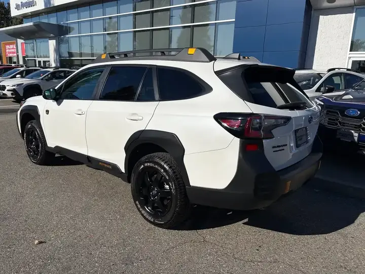 Subaru Outback 2025 photo 3