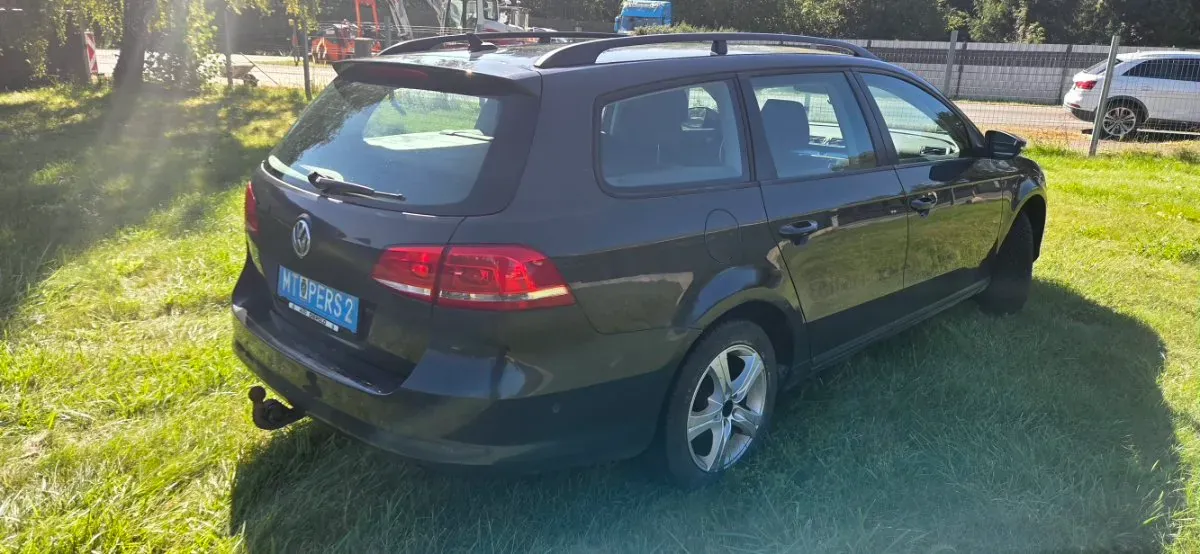 Volkswagen Passat 2011 photo 3