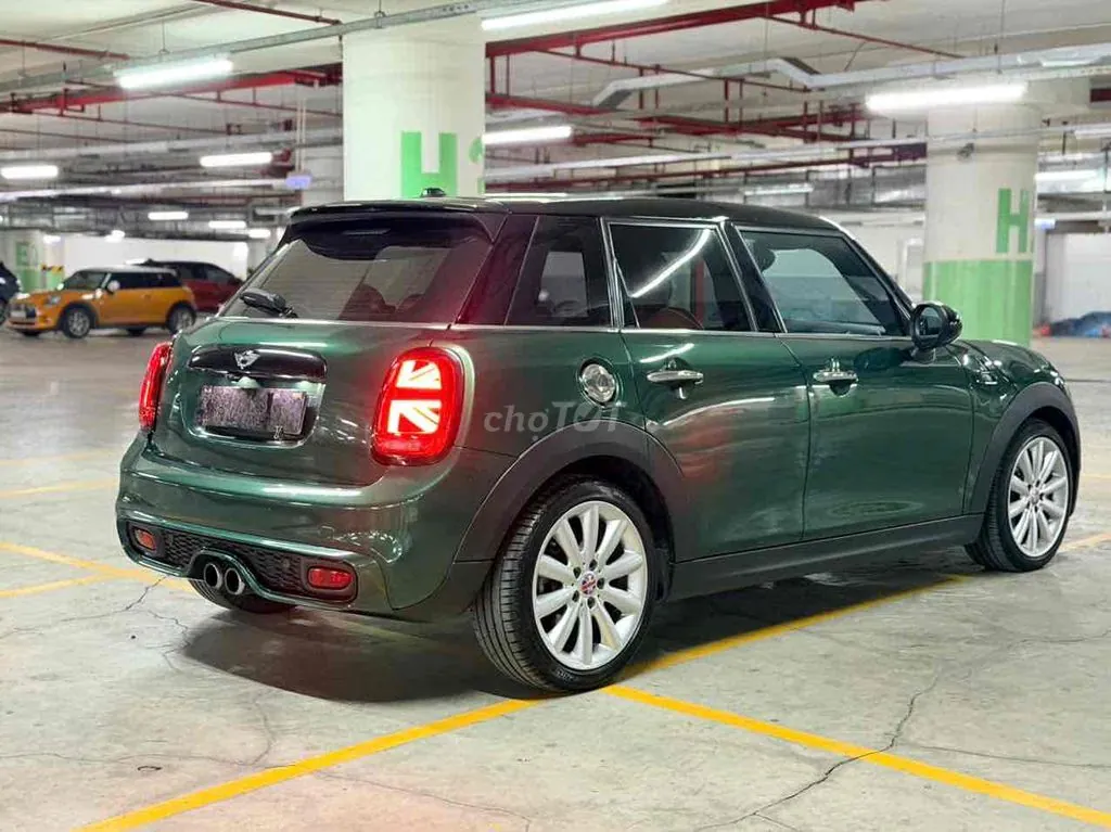 Mini Cooper S 2016 photo 2