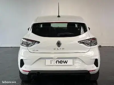 Renault Clio 2024 photo 3