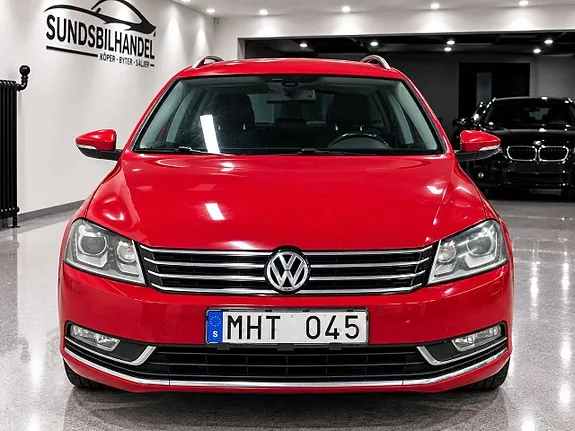 Volkswagen Passat 2012 photo 2