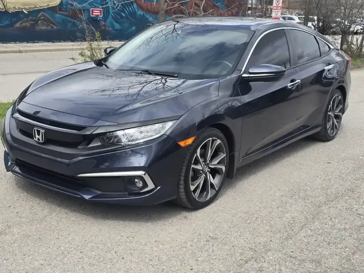 Honda Civic 2020 photo 3