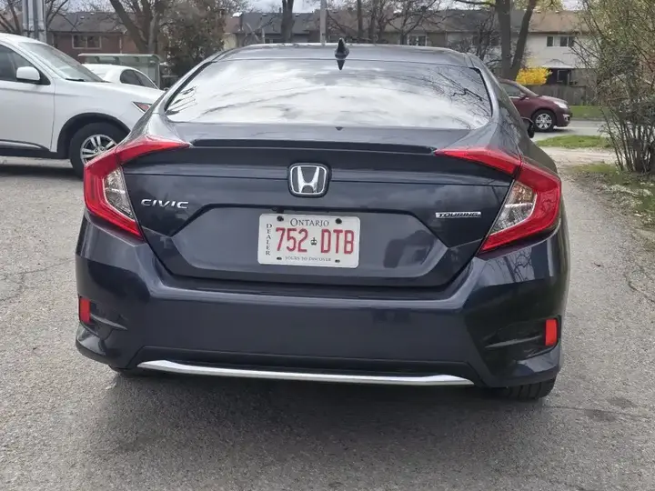 Honda Civic 2020 photo 4