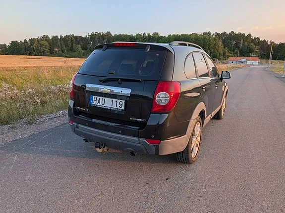 Chevrolet Captiva 2010 photo 2