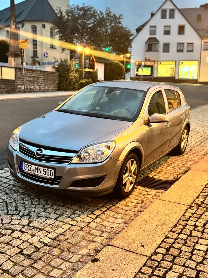 Opel Astra H