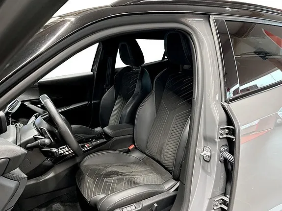 Peugeot 2008 2025 photo 5