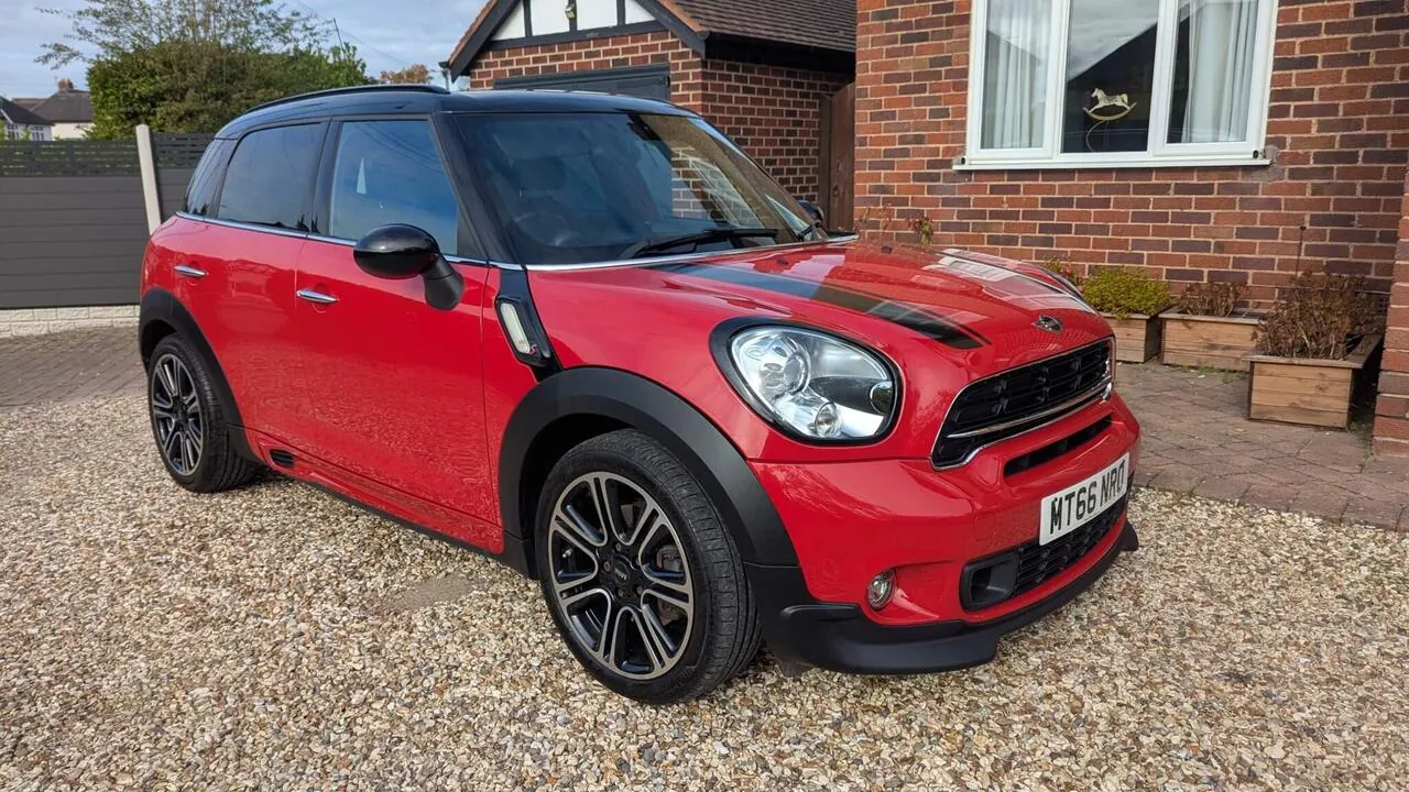 Mini Countryman 2016 photo 2