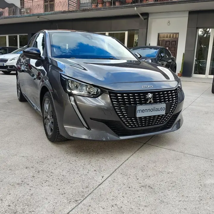 Peugeot 208 2022 photo 2
