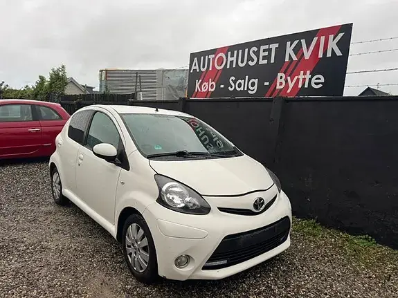 Toyota Aygo 2012 photo 4