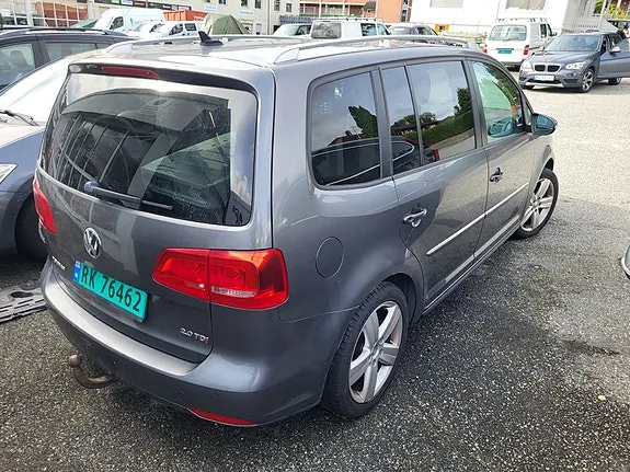 Volkswagen Touran 2014 photo 5