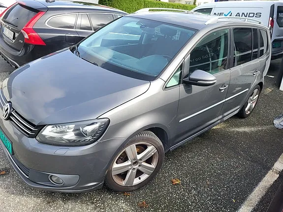 Volkswagen Touran 2014 photo 3
