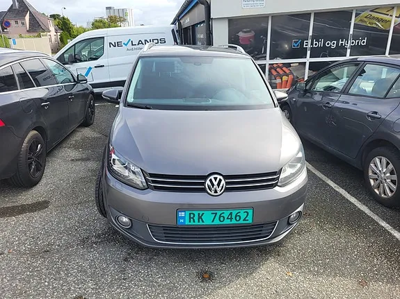 Volkswagen Touran 2014 photo 2