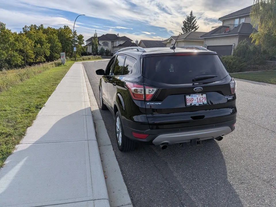 Ford Escape 2017 photo 2