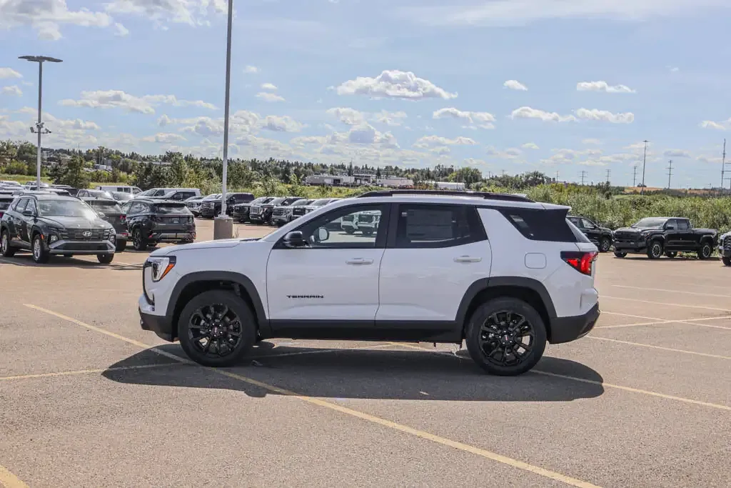 GMC Terrain 2027 photo 4