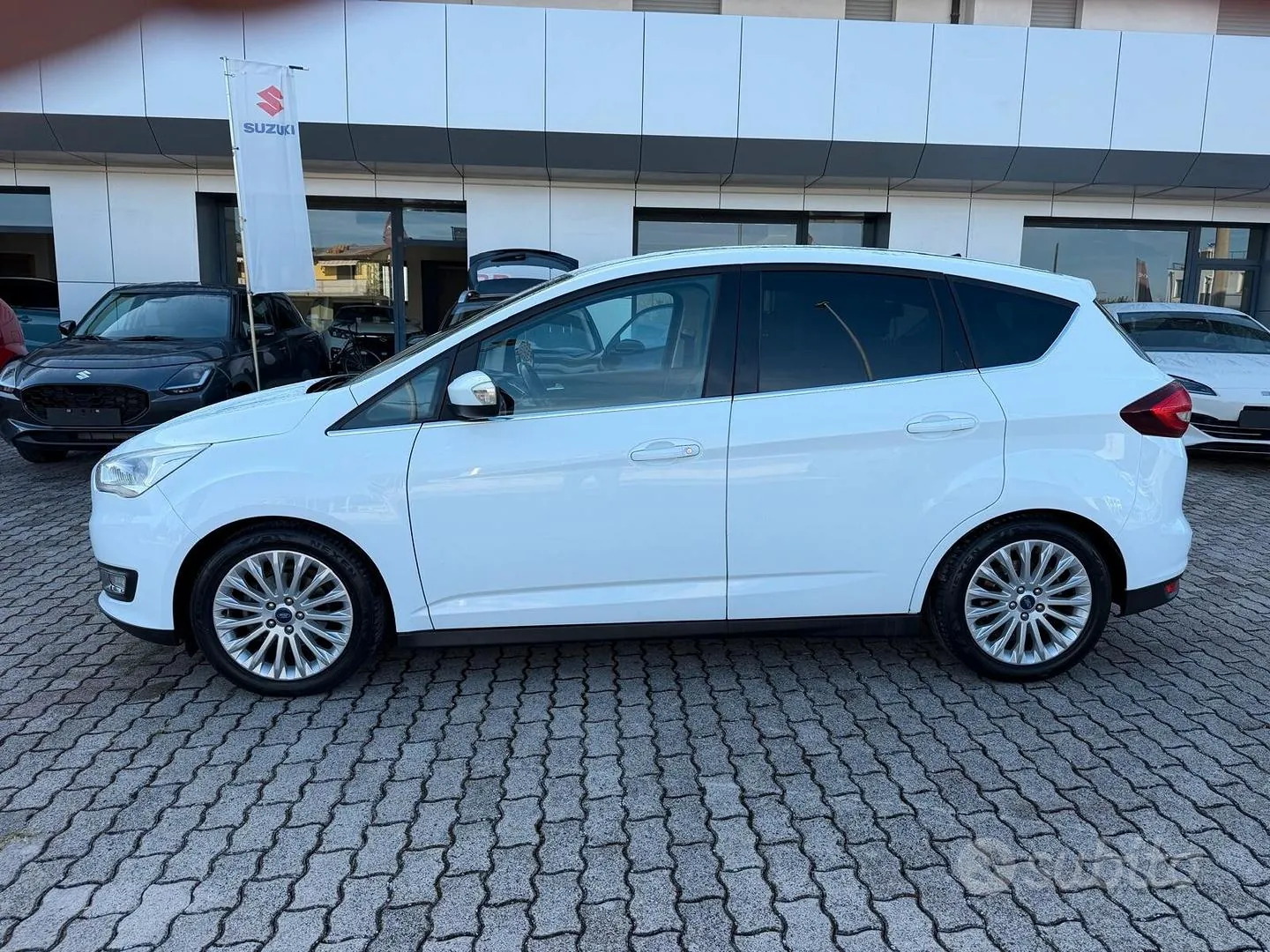 Ford C-Max 2015 photo 3