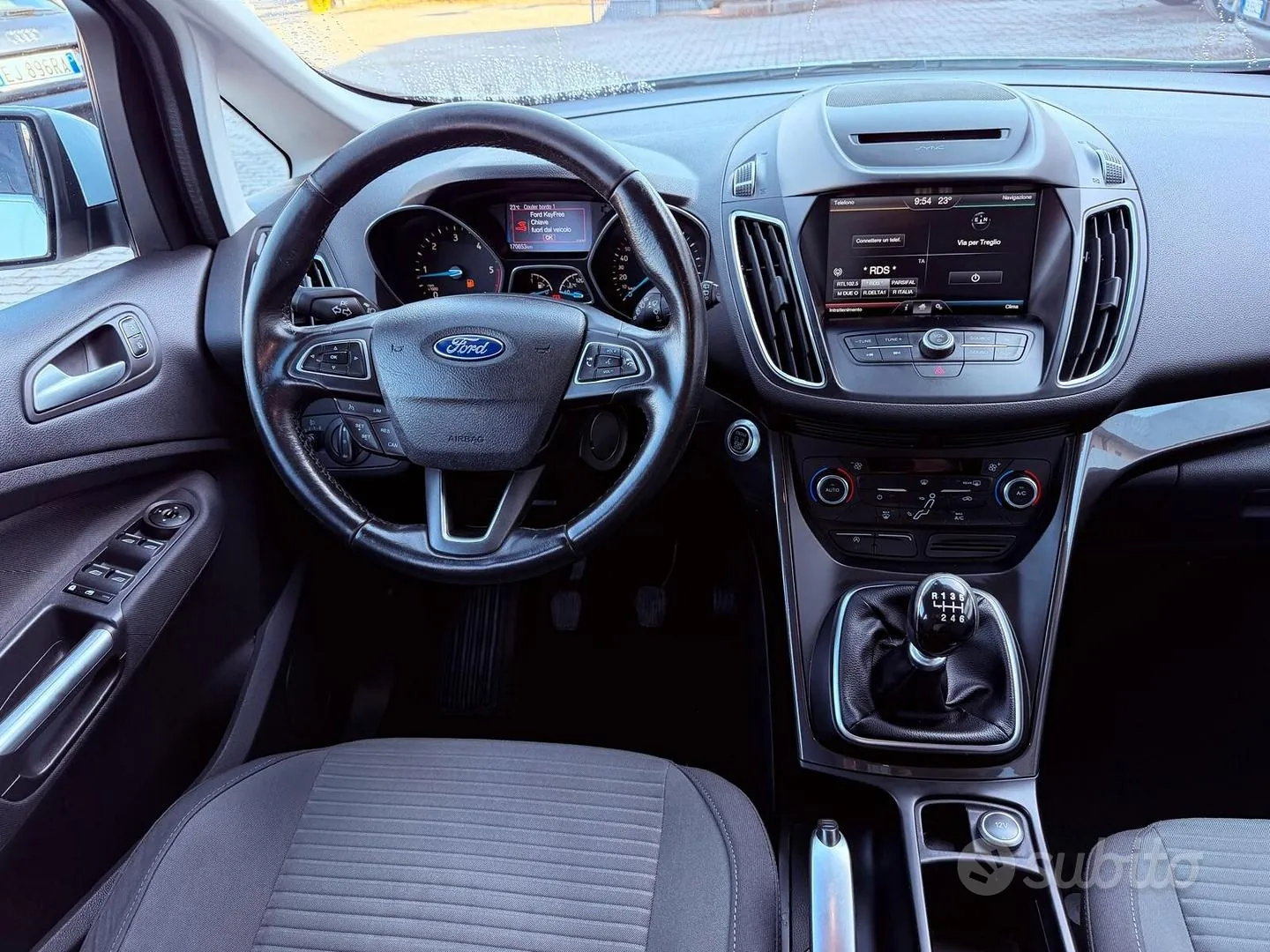 Ford C-Max 2015 photo 5