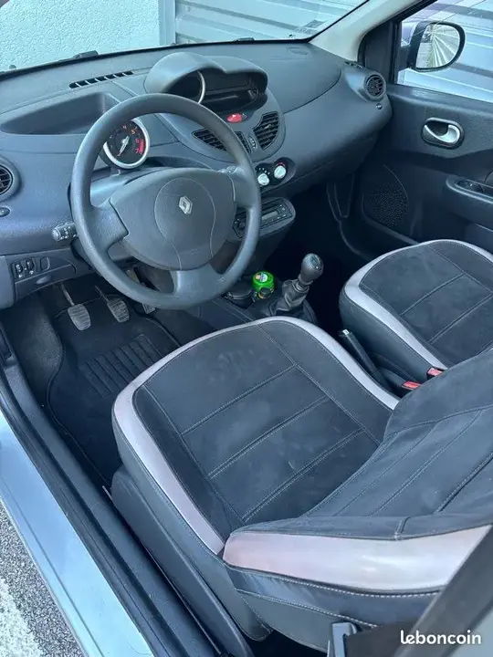 Renault Twingo 2010 photo 3
