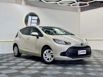 Toyota Aqua 2022 photo 2