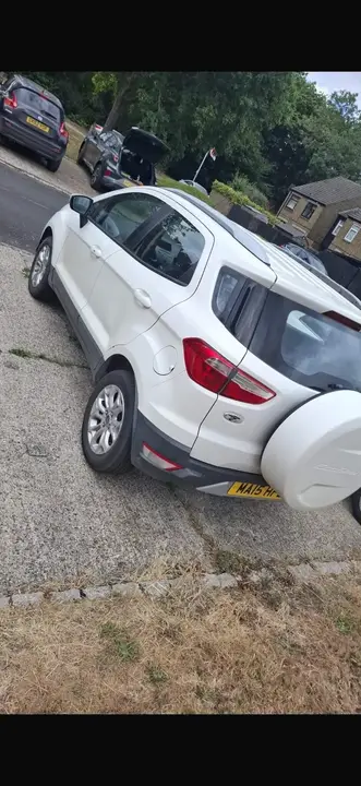 Ford Ecosport 2015 photo 3