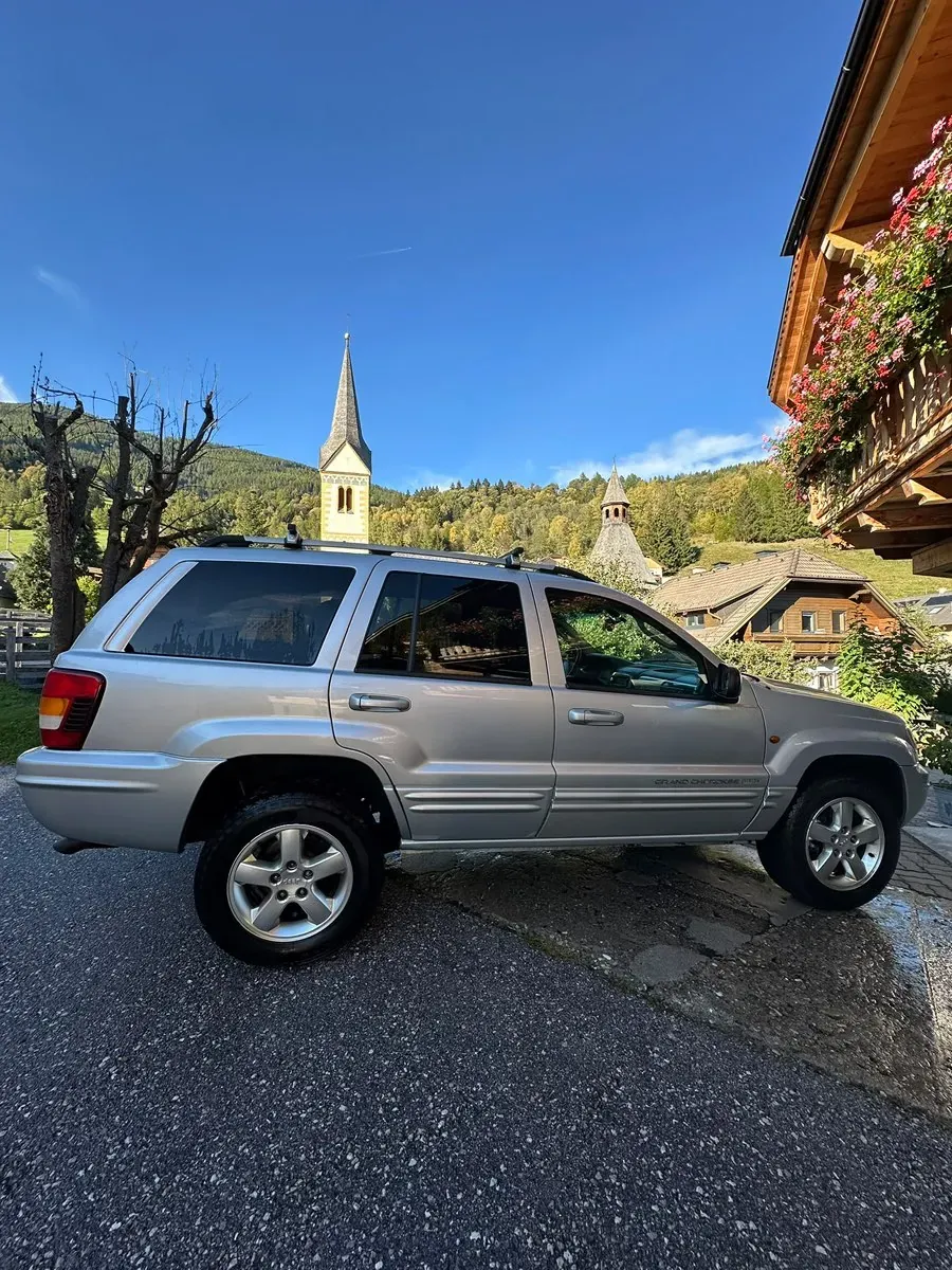 Jeep Grand Cherokee 2004 photo 3