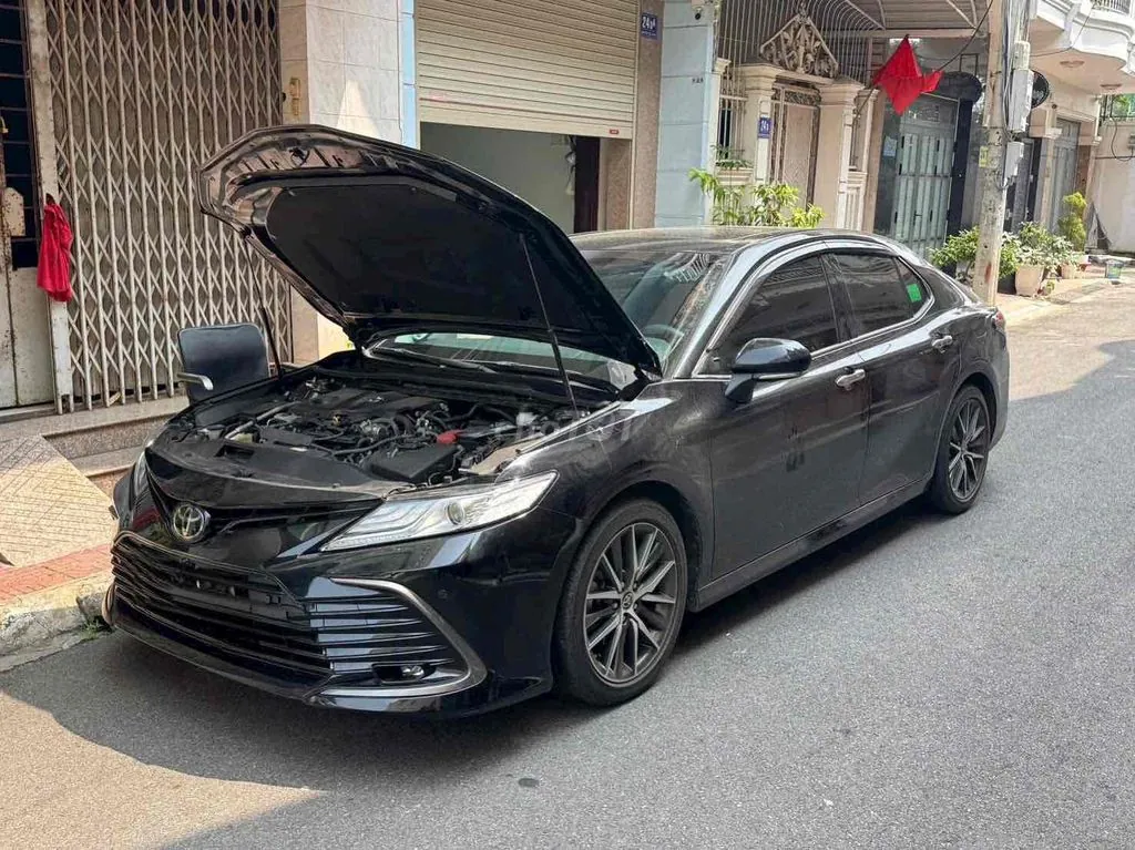Toyota Camry 2022 photo 2