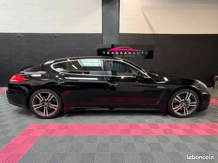 Porsche Panamera 2016 photo 2