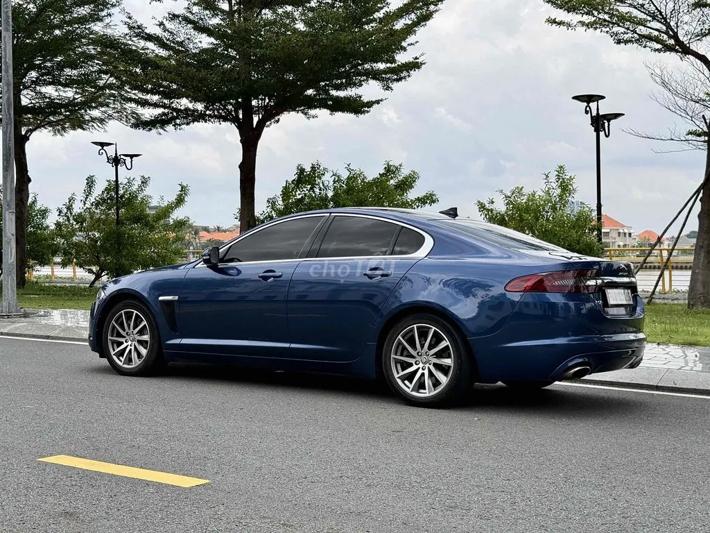 Jaguar Xf 2013 photo 5