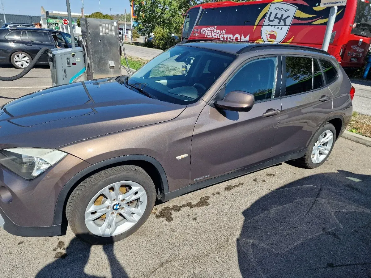 BMW X1 2010 photo 2