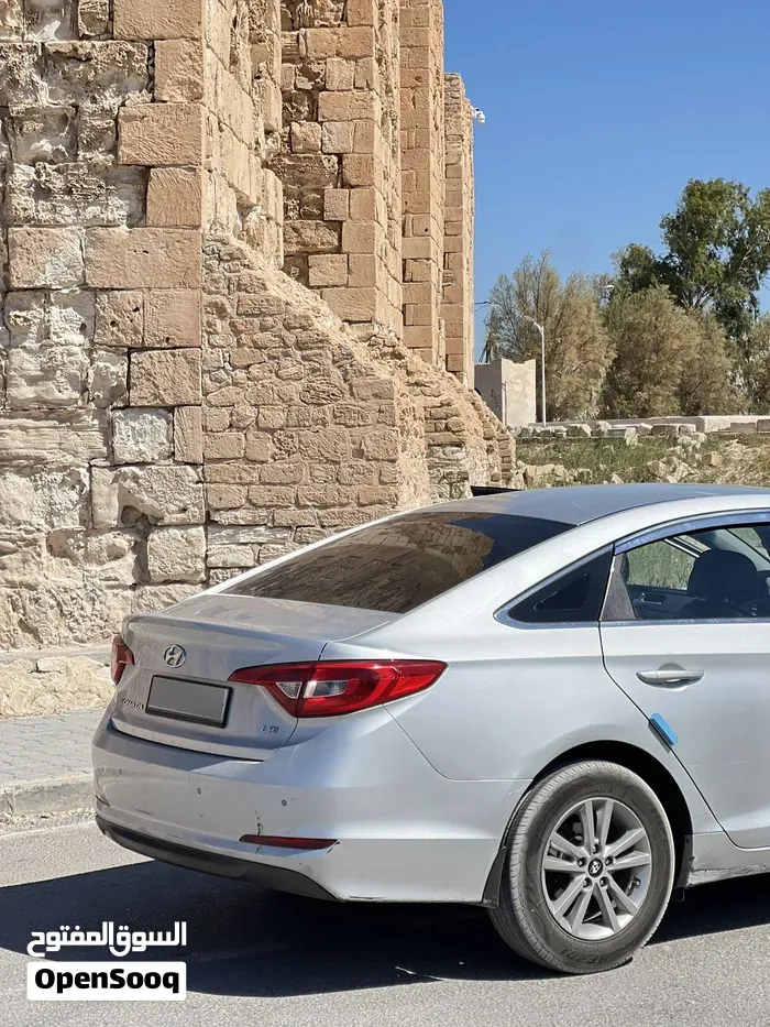 Hyundai Sonata 2016 photo 2