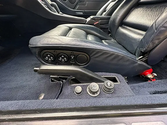 Porsche 928 1985 photo 5