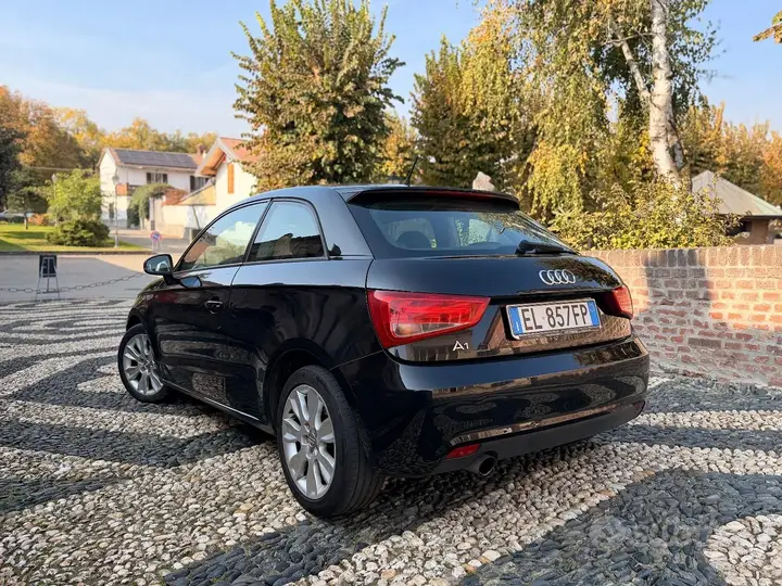 Audi A1 2012 photo 4