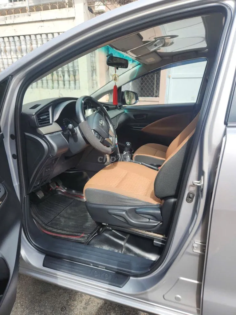 Toyota Innova 2017 photo 5