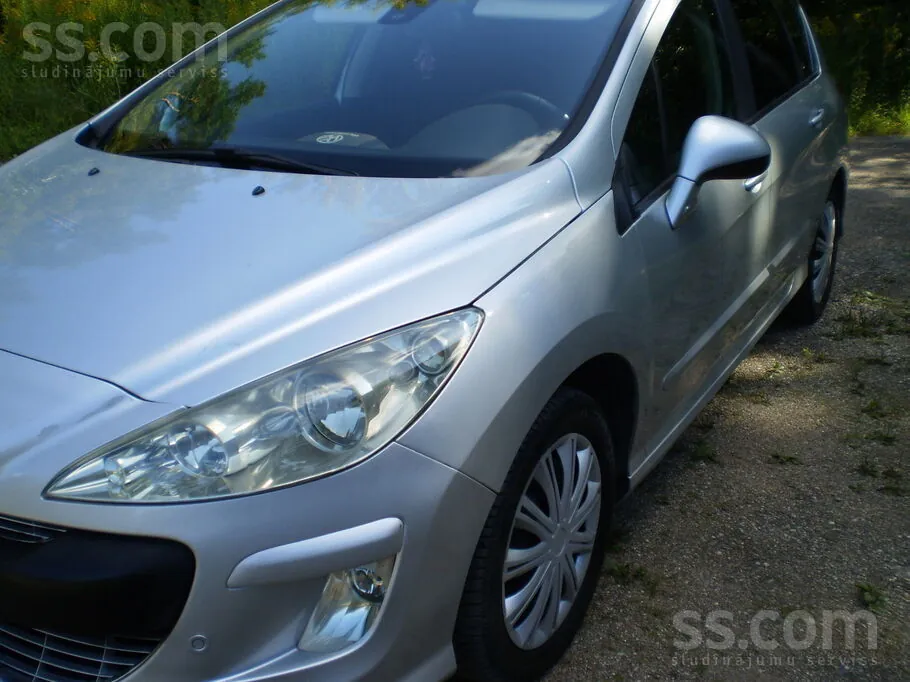 Peugeot 308 2008 photo 4