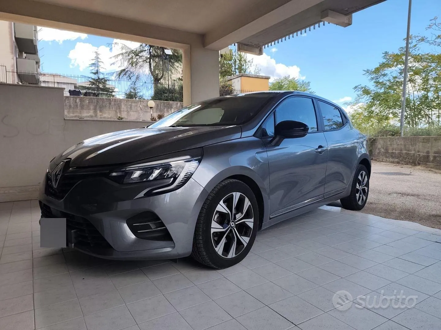 Renault Clio 2000 photo 2