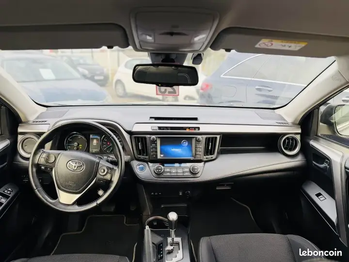 Toyota Rav4 2017 photo 3