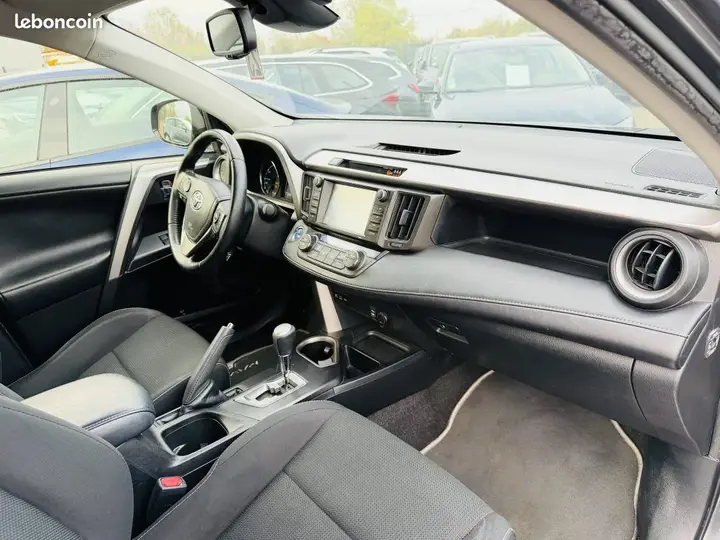 Toyota Rav4 2017 photo 4