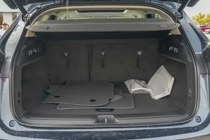 Buick Envision 2026 photo 4