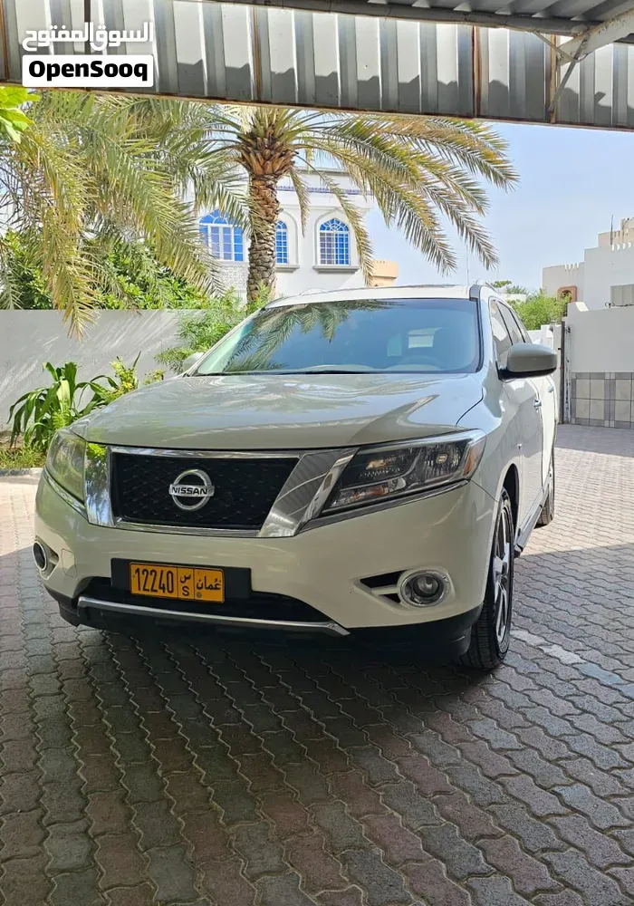Nissan Pathfinder 2014 photo 2