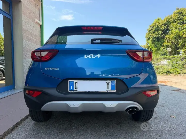 Kia Stonic 2023 photo 5