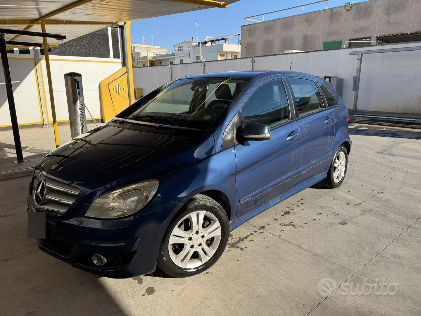 Mercedes-Benz B 2010 photo 2