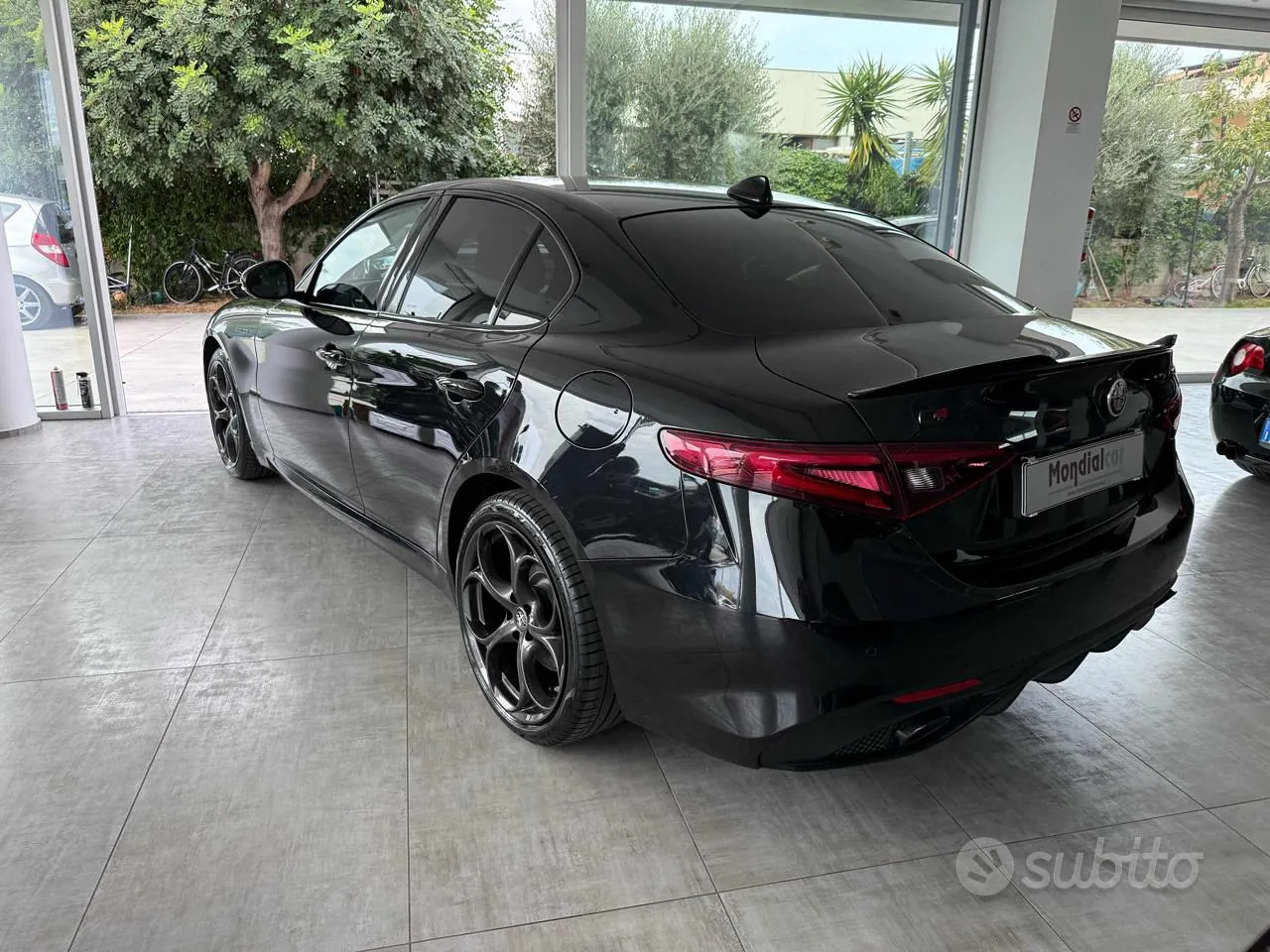 Alfa Romeo Giulia 2021 photo 3